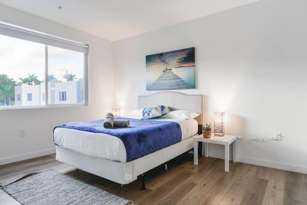 Amazing Town House 15 Min From The Beach Wfree Parking Villa Miami Exterior photo